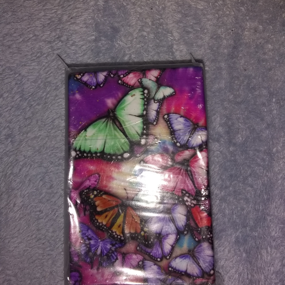 Brand new glow in the dark butterfly cigarette hol